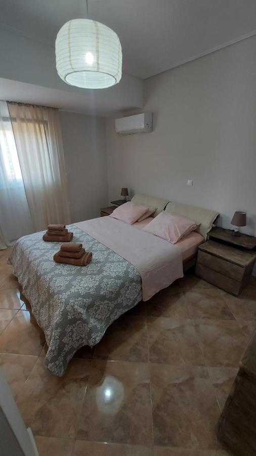 Vanas Apartment